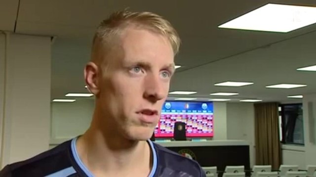 23-11-2012 De trainer wil op een bepaalde manier spelen