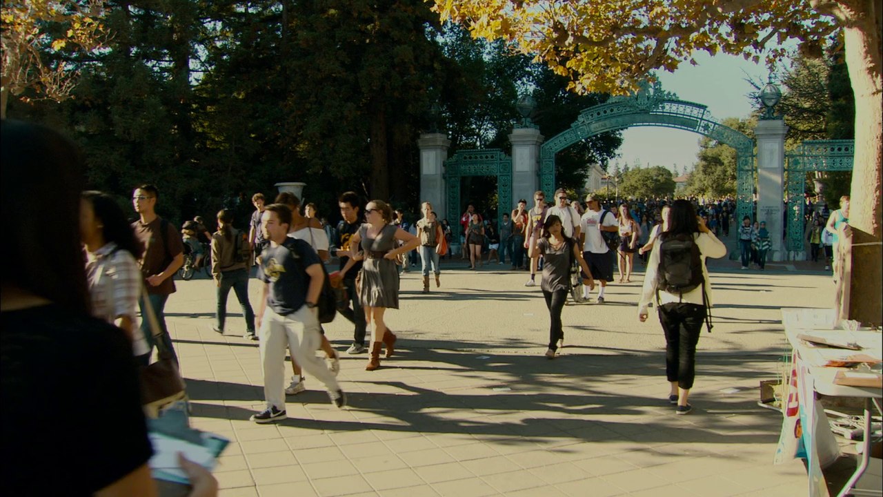 At Berkeley, documentaire de Fred Wiseman - Bande annonce