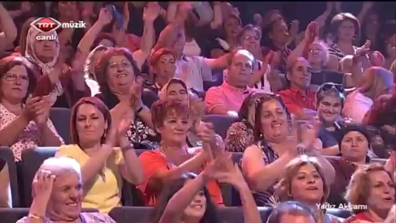 Muazzez Ersoy - Dane Dane Benleri Var Yüzünde
