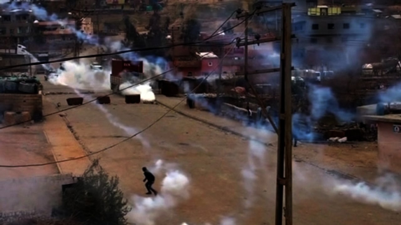 Turks, Kurds clash on anniversary of Kurdish leader's arrest