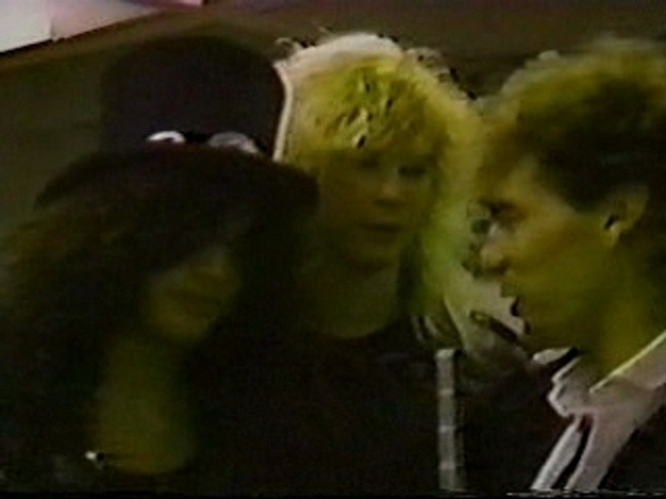 Guns n' roses  backstage 88