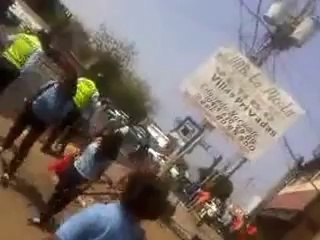 Policías en Maracaibo ¡Arremeten contra niños de séptimo grado!