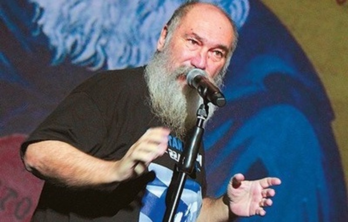 Η Αϊσέ στο W.C. ----- Τζίμης Πανούσης