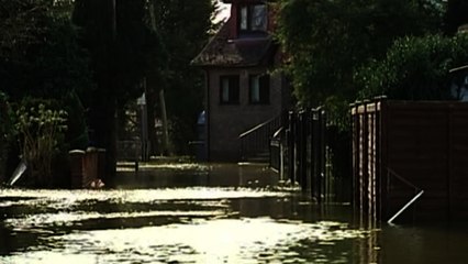 Next 24 hours critical in flood relief - Cameron