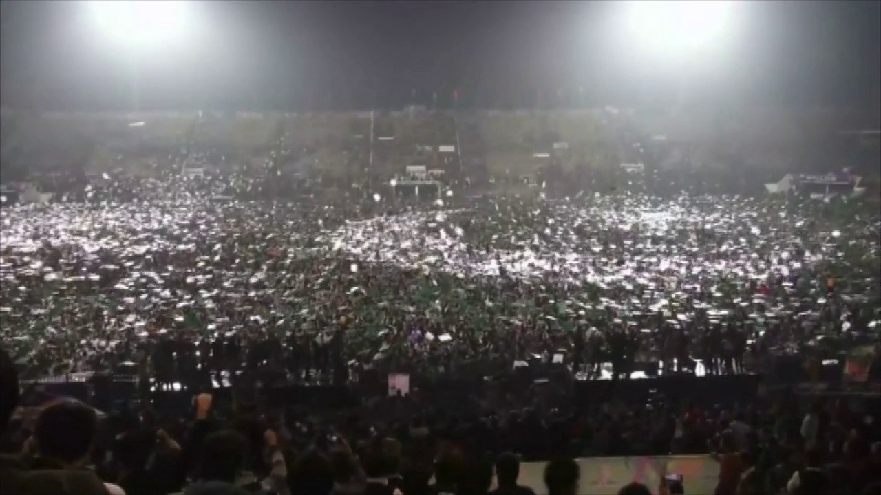 29.000 étudiants pour le plus grand drapeau humain du monde