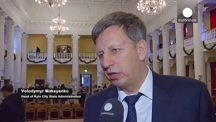 Ucraina. Sgomberato il Municipio occupato. Prove di distensione