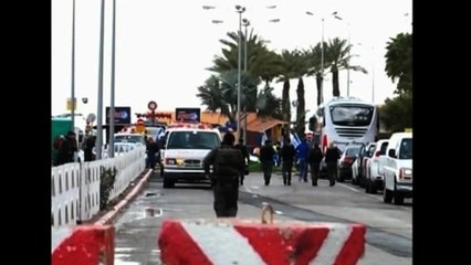 Bus blast kills at least 4 on Egypt's border with Israel