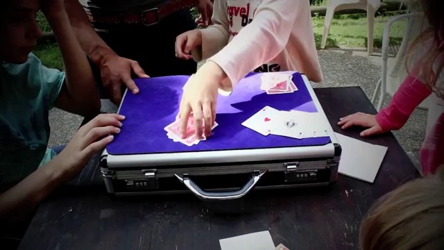 magicien français close-up mentaliste idf ile de France