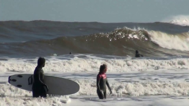 SURF y OLAS en playa Palmera de Candás, Asturias 16 F 2014