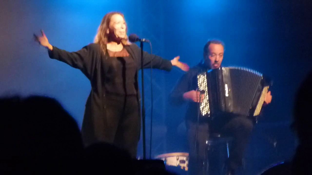 La fête aux copains - (Ferrat - Ferré) - Antraïgues - Le 10 août 2013 - (part. 1)