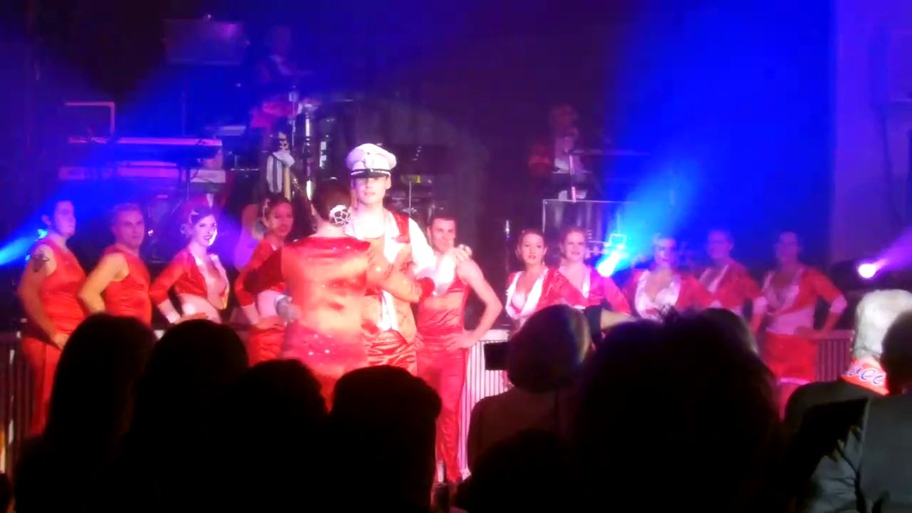 Show unter dem Motto 'Only Number One' der Showtanzgruppe der Faschingsfreunde Fürstenfeldbruck