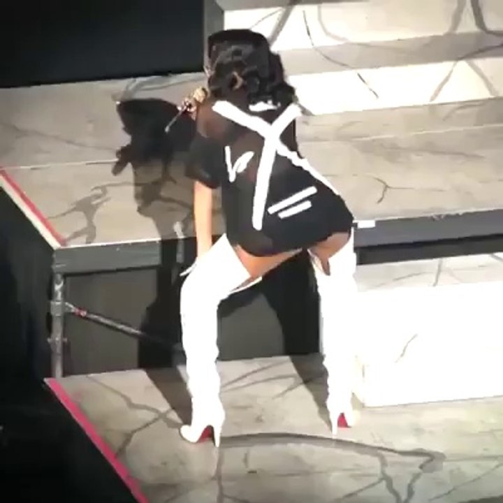 Rihana Tweark
