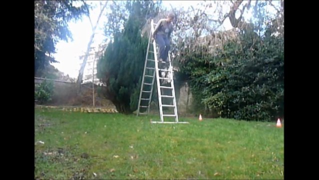 Les meilleurs entrainements sportifs de GTCSS le champion sportif en février 2014 (course, pas chassé, course 4 pattes, bond longueur, hauteur, échelle, monté d'escalier, traction)!!