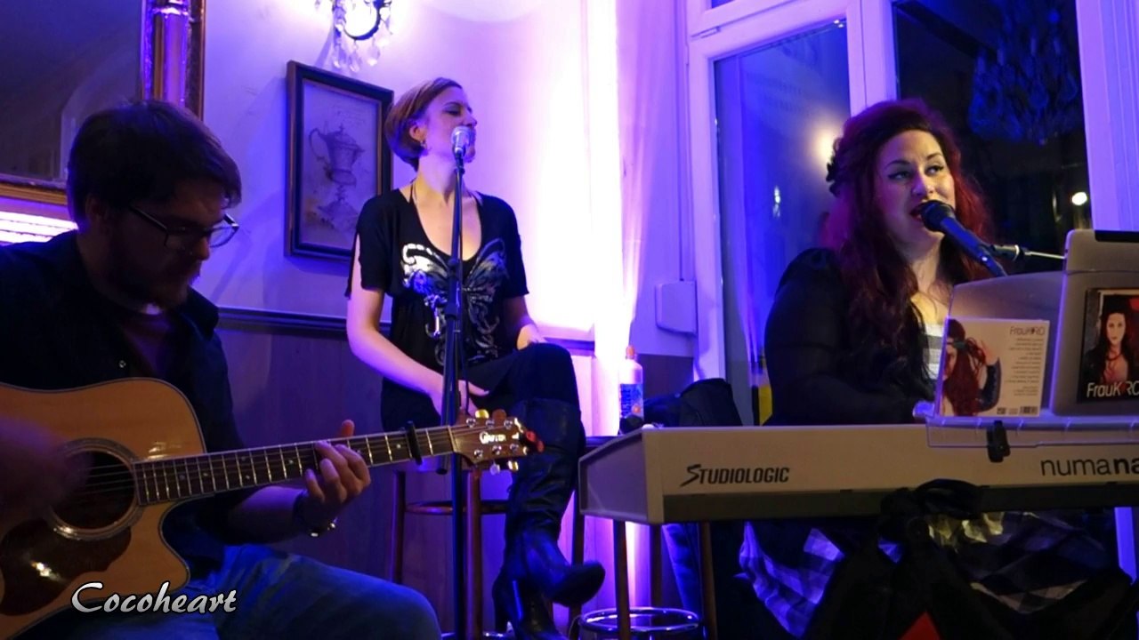 03 Frau Karo - Pride (Bring It Back) akustisch @ Schwan Düsseldorf, Live im Trio 15.02.2014