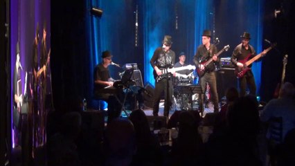 CÉSAXCADONNE accompagne le chansonnier RichardSau