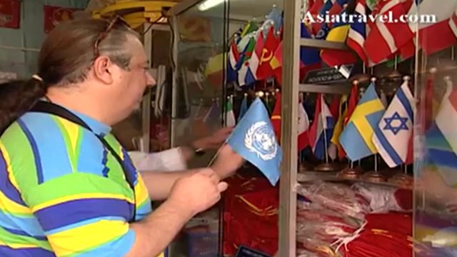 Exploring Streets of Ho Chi Min, Vietnam by Asiatravel.com