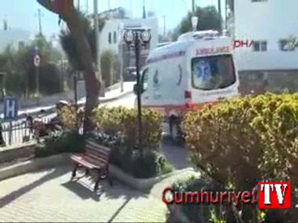 Müzeyyen Senar hastaneye kaldırıldı