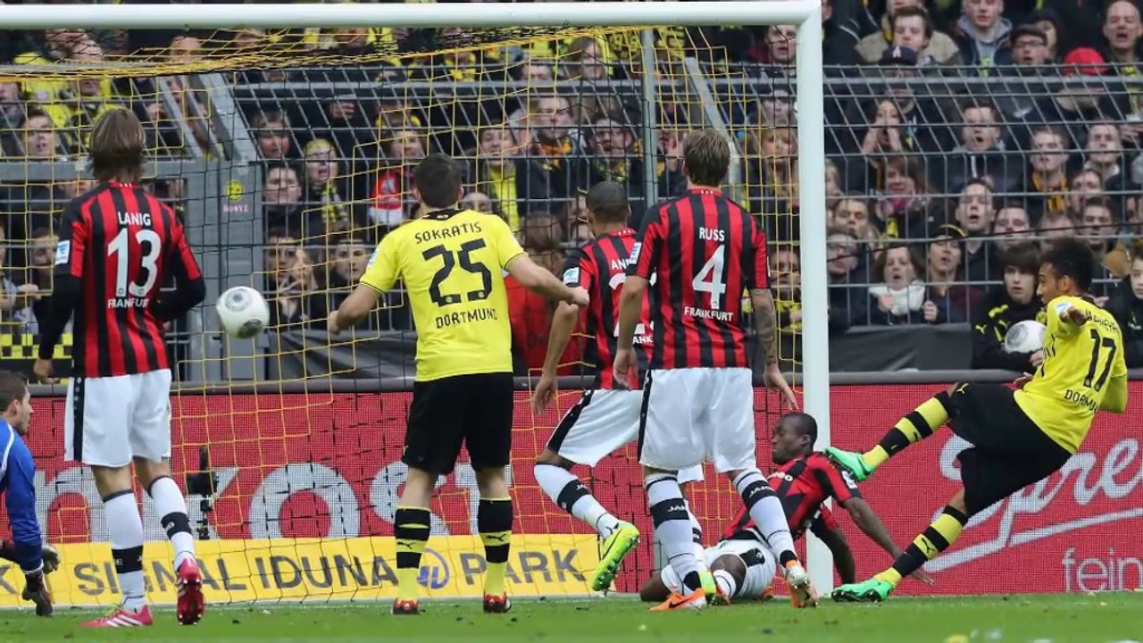 Klopp cieszy się z wygranej nad Eintrachtem