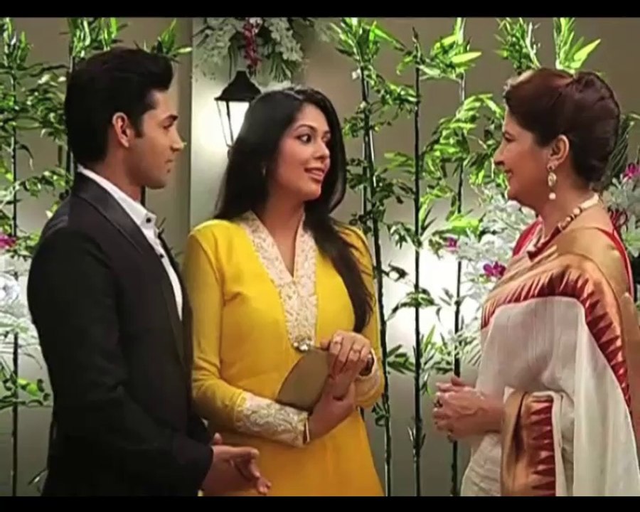 Jee Le Zara Saachi embarasses DVs family