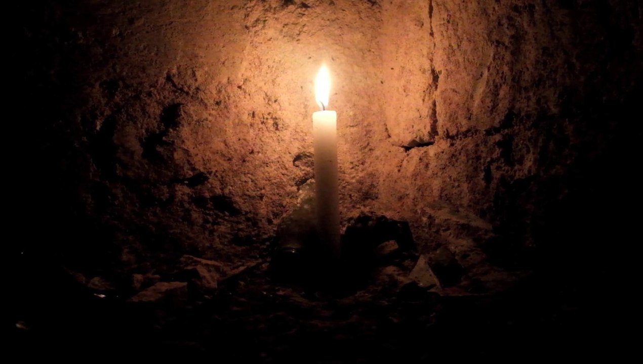 Un avant-goût de « Sous Paris, la plage » un dock de Clément Baudet dans les catacombes de Paris