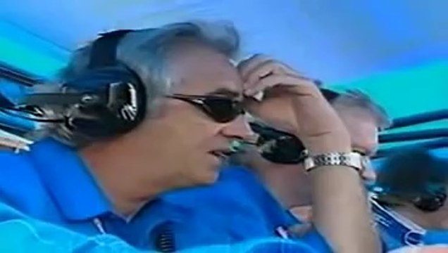 Kimi Räikkönen overtaking Jenson Button and Giancarlo Fisichella Australia 2001