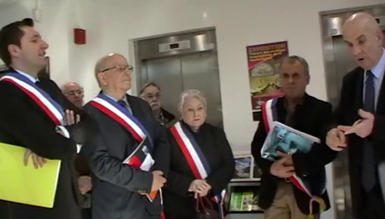 DEVIATION EST DE VESOUL : LES ELUS DE L'AGGLO ONT REMIS UNE DELIBERATION AU PRESIDENT DU CONSEIL GENERAL