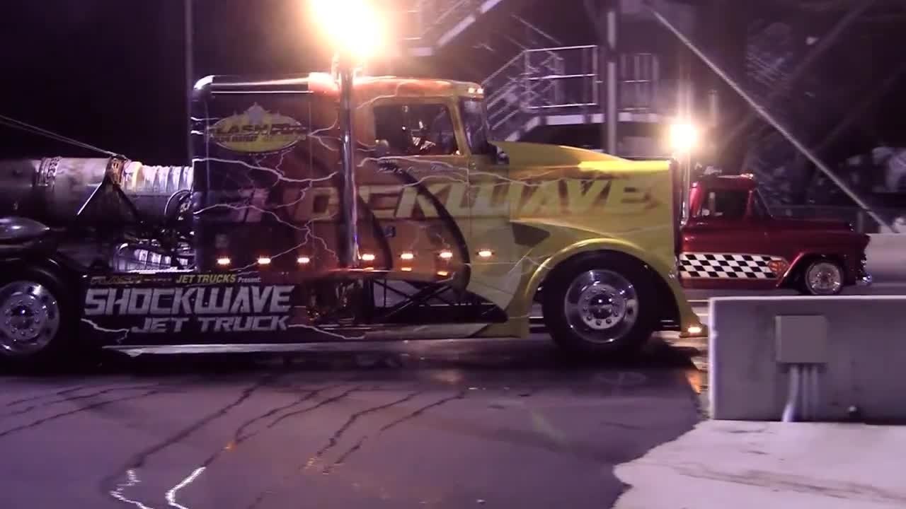 Shockwave : le camion le plus rapide du monde