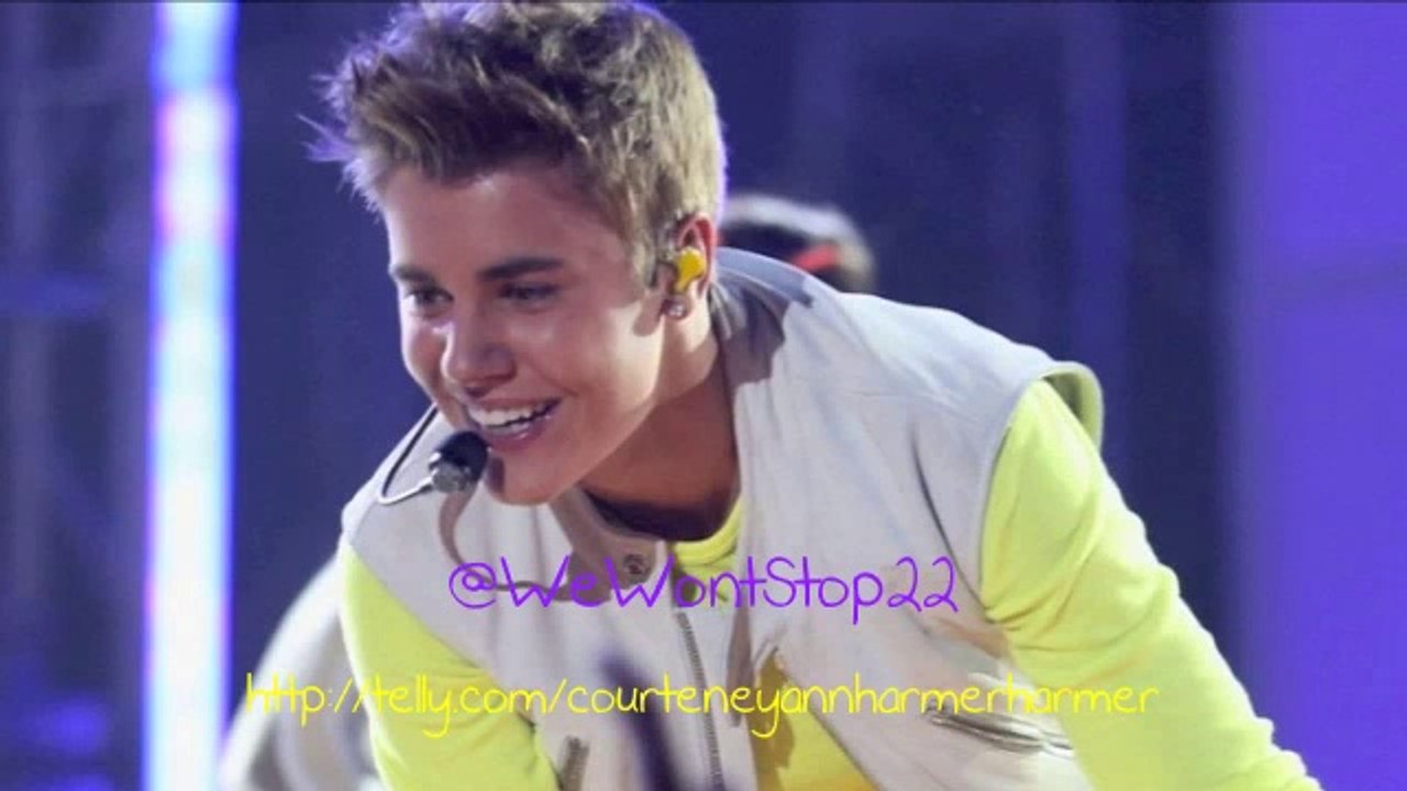 Justin Bieber shirtless