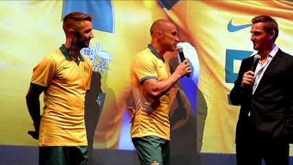 Austrália apresenta uniforme para Copa no Brasil