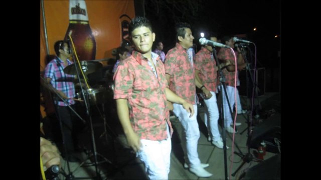 SOMOS REBELDES - TE QUIERO TANTO - PRIMICIA 2014