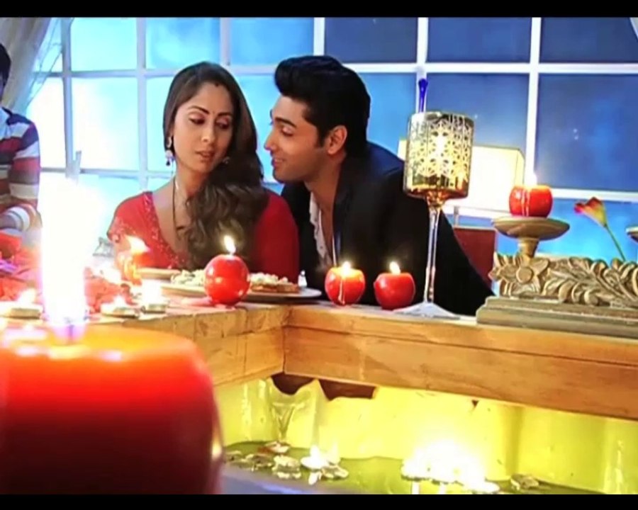 Jee Le Zara Saachi DV celebrate Valentines Day