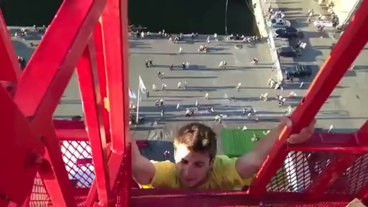 Bagjump - bungee jumping without a rope - very cool video.