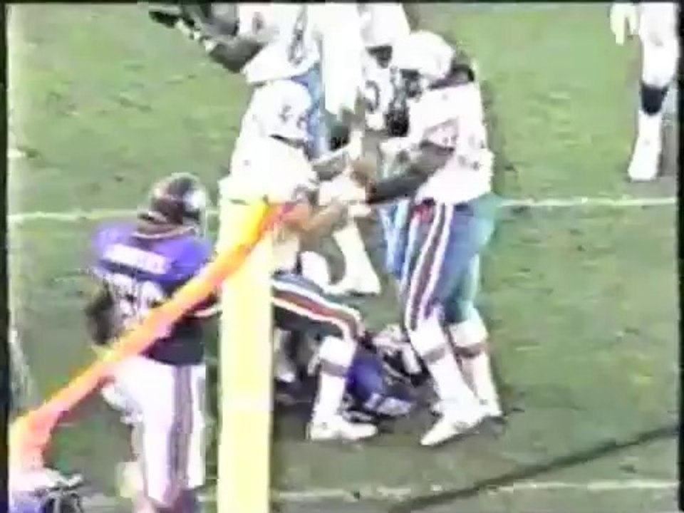 David Treadwell 38 yard FG blocked by Dolphins