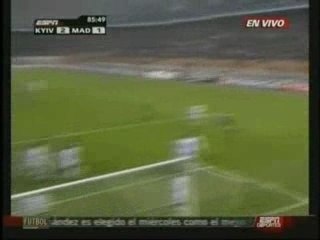 Ronaldo (2-1) vs Dynamo Kyiv 06-12-2006