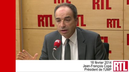 "Tous à poil" : Jean-François Copé dénonce les "insultes" des ministres à son égard
