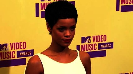 Rihanna supuestamente llegó a un acuerdo de $10 millones de dólares