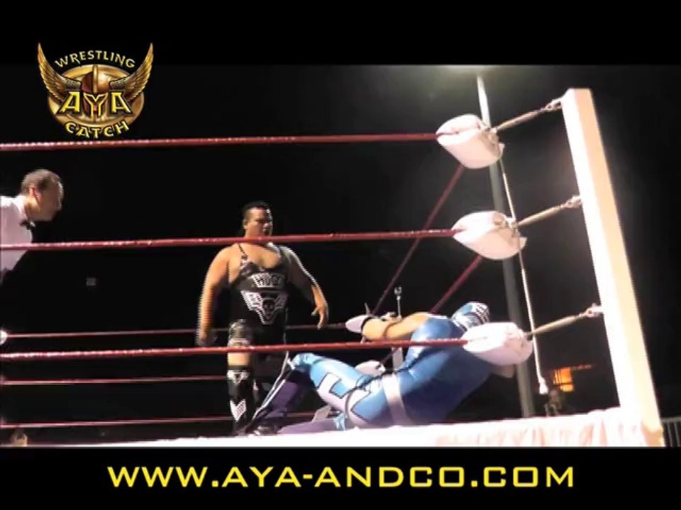 Combat de catch - HUGO PEREZ vs BLEU FALCON