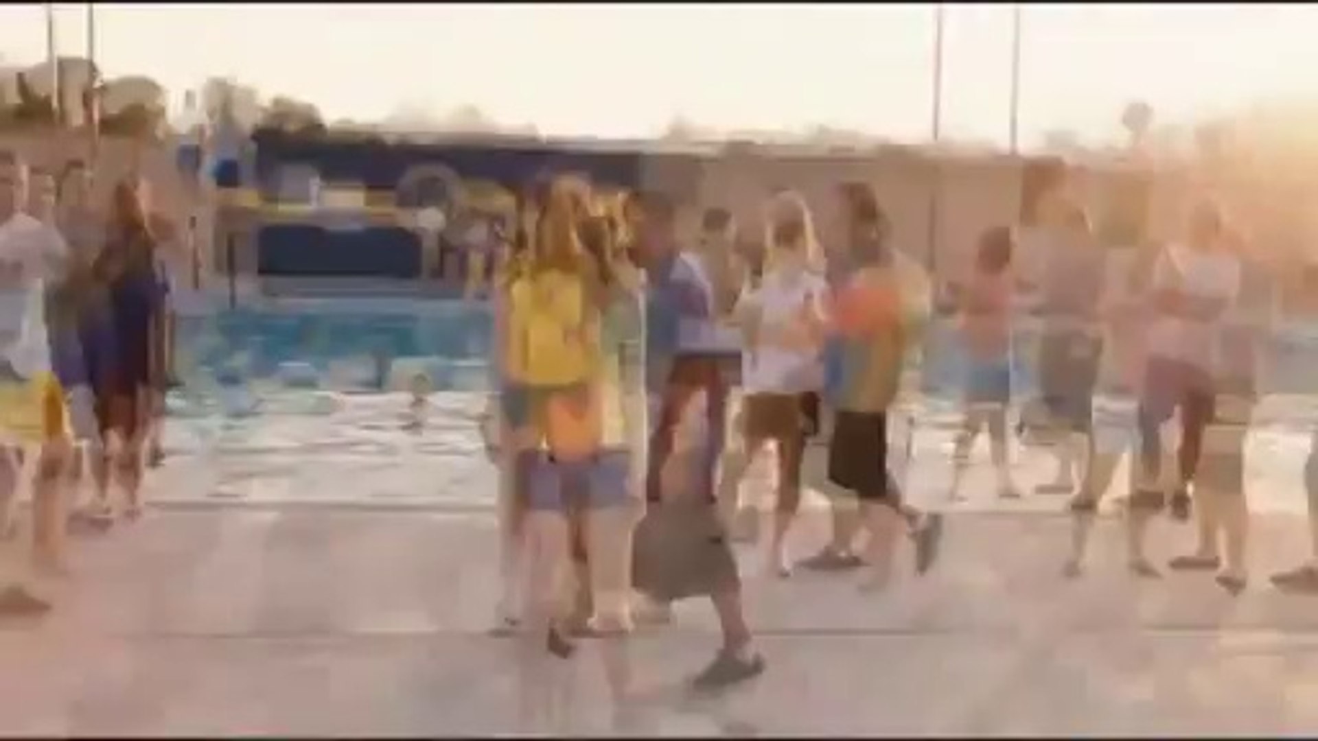 Easy A Trailer (Tagalog Dub)_clip23