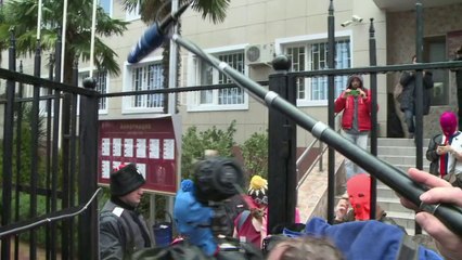 JO-2014 - Deux membres des Pussy Riot brièvement interpellées