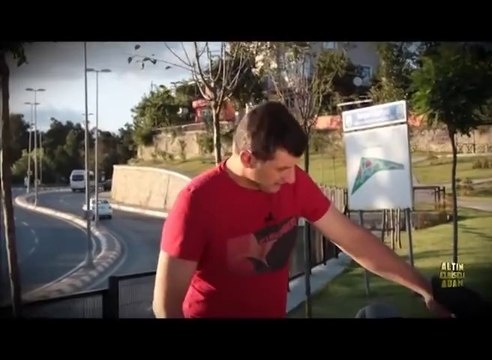 Altın Elbiseli Adam SKYTURK Bölüm 6 (28 Ağustos)