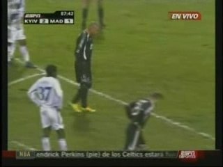 Ronaldo (2-2) vs Dynamo Kyiv 06-12-2006