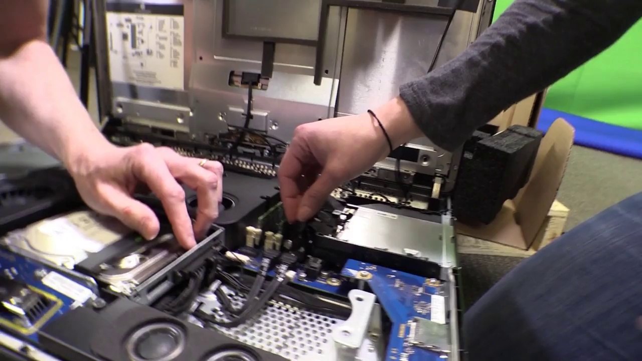 Unboxing the HP Z1 G2 Workstation - GeekBeat Tips & Reviews