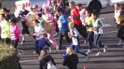 BRIGHTON HALF MARATHON 2014  RACE STILLS