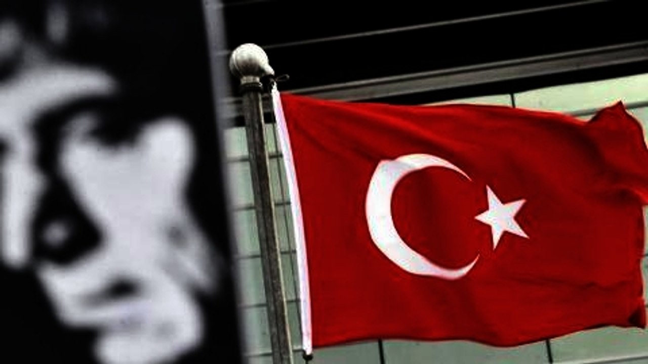 Listening Post - Turkey's media pressure points