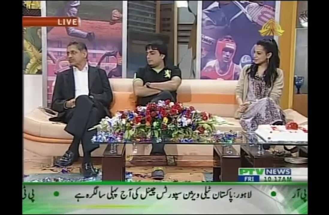 Nusrat Haris, Subhe Nau, 11-01-12 - Part 1