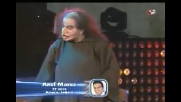 Axel Mares imitando al Lonje Moco