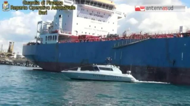 TG 18.02.14 Taranto: pescatori in nero, le Fiamme Gialle denunciano armatore