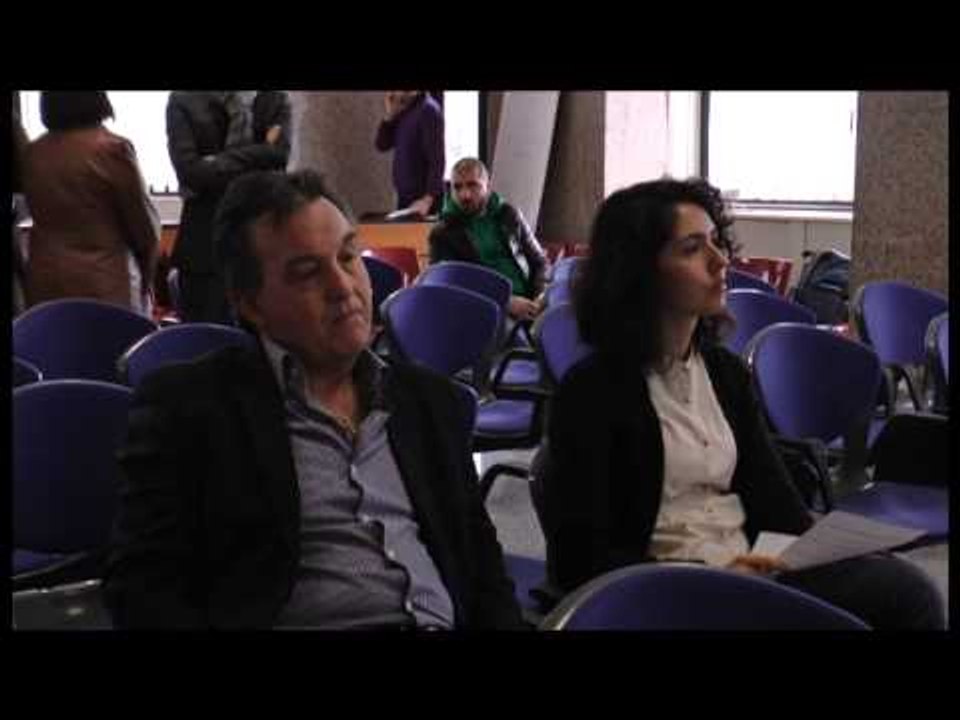 Napoli - Il Pd sul dissesto scuole e indagini spese pazze della regione -live- (18.02.14)