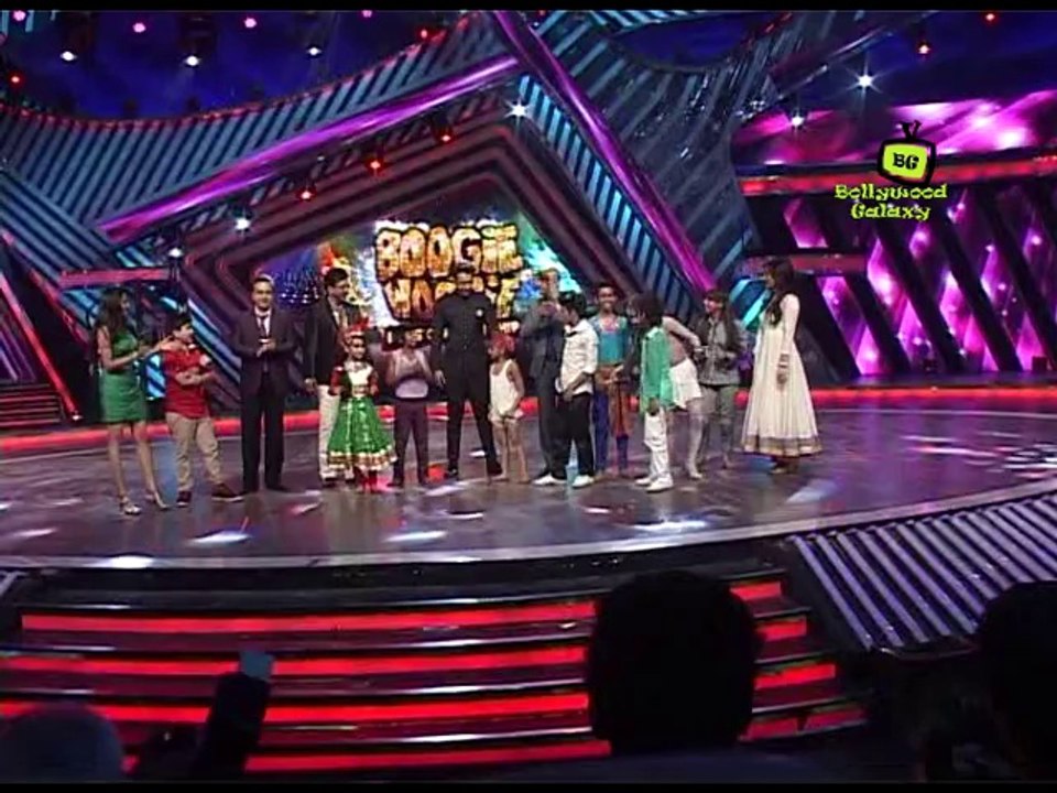 Jackky Bhagnani & Neha Sharma Promote Youngistaan on Boogie Woogie