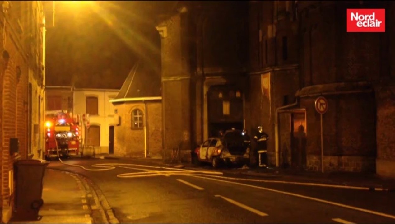 Tourcoing : un véhicule-bélier incendié contre l'église Notre-Dame de la Marlière